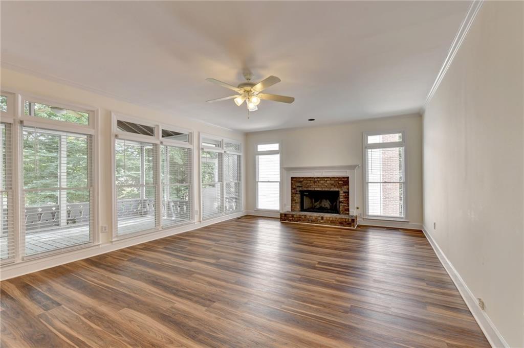 3182 Oaktree Court