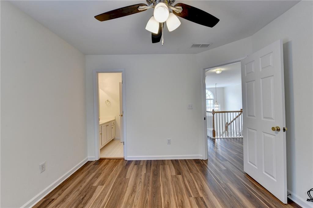3182 Oaktree Court