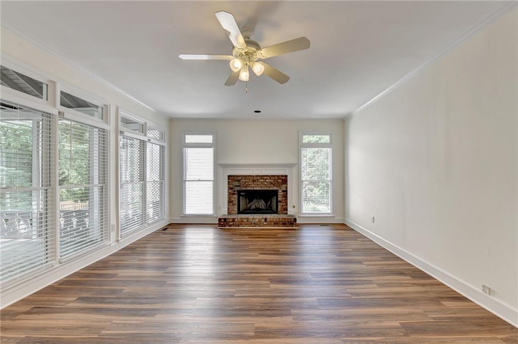 3182 Oaktree Court