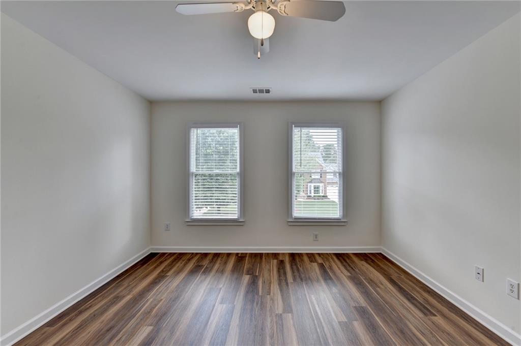 3182 Oaktree Court