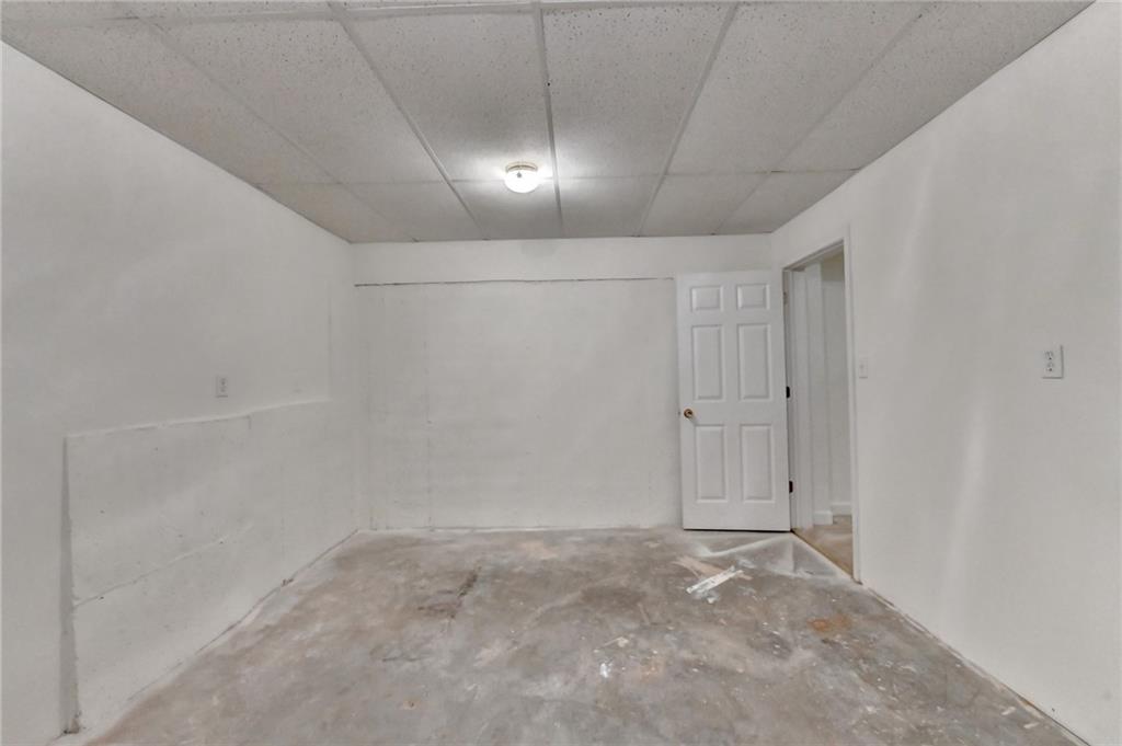 3182 Oaktree Court
