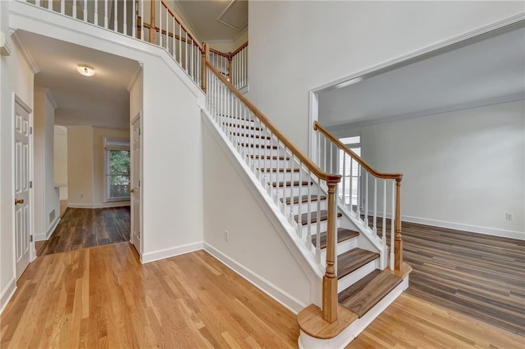 3182 Oaktree Court
