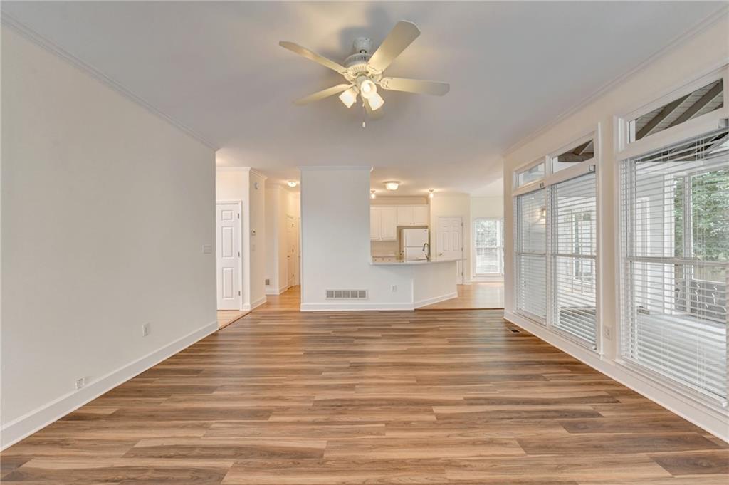 3182 Oaktree Court
