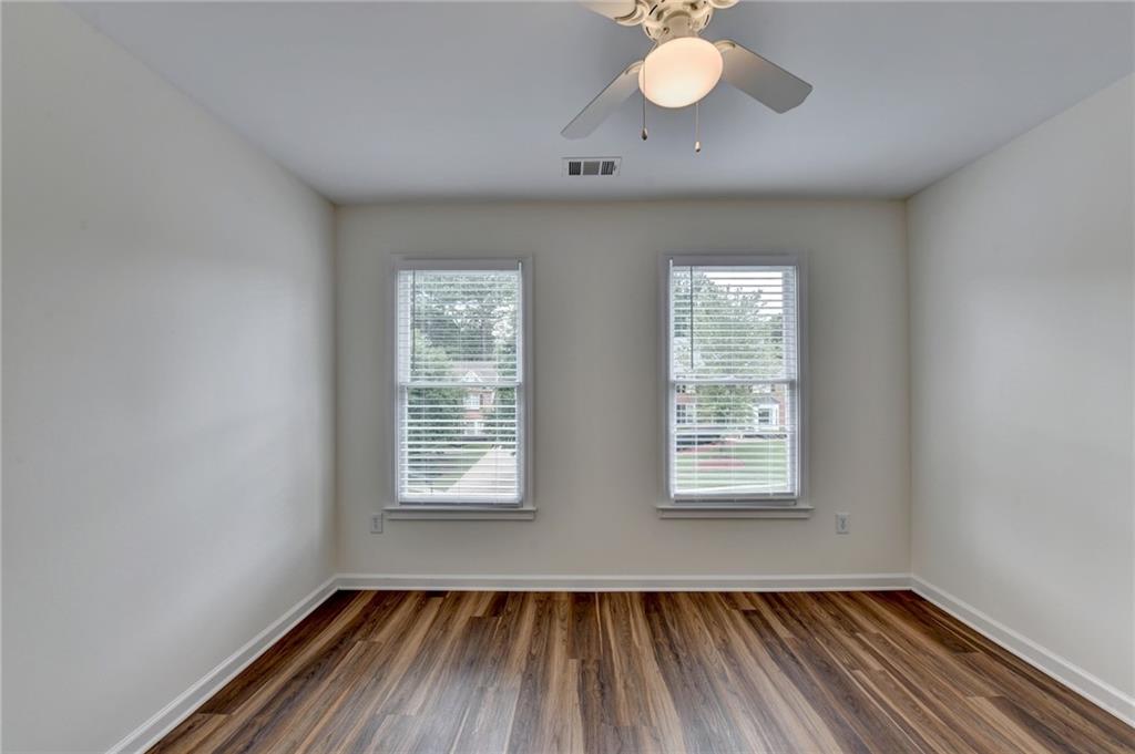 3182 Oaktree Court