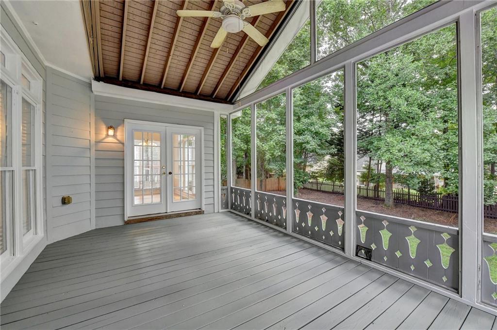 3182 Oaktree Court