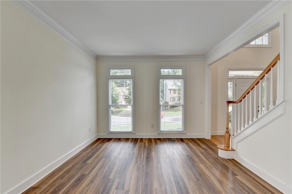 3182 Oaktree Court