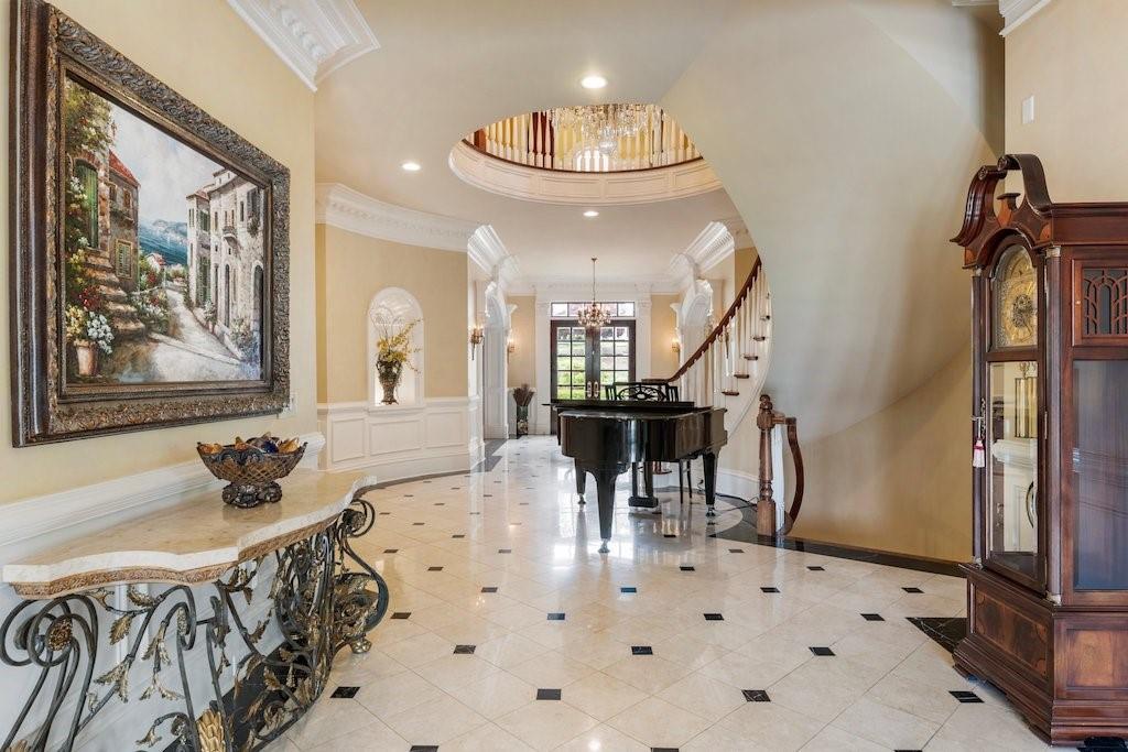1075 Carnoustie Lane