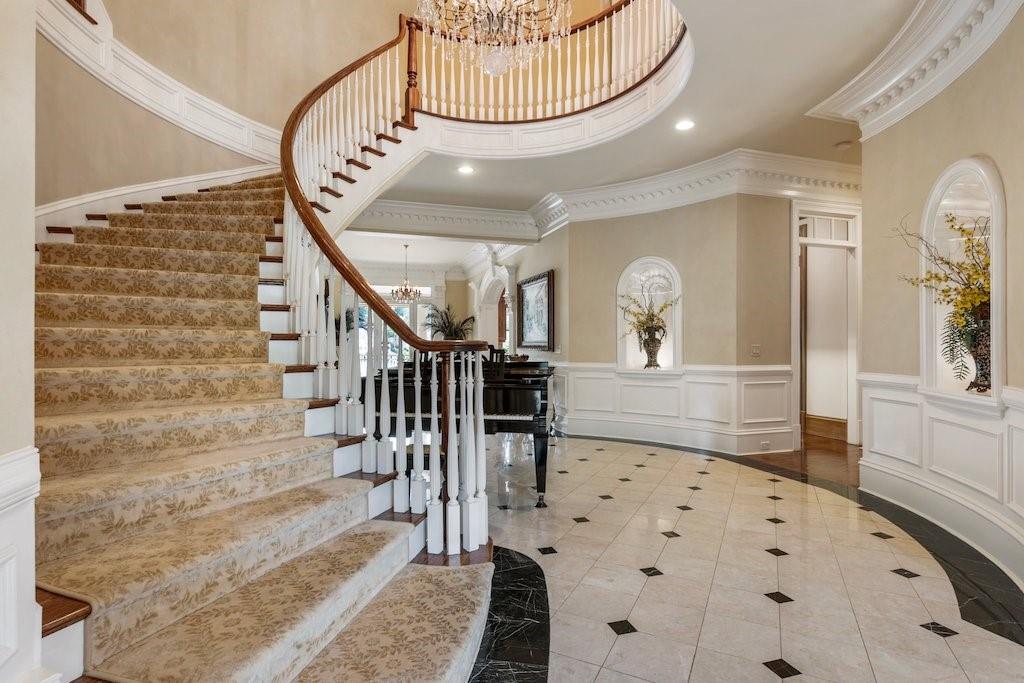 1075 Carnoustie Lane