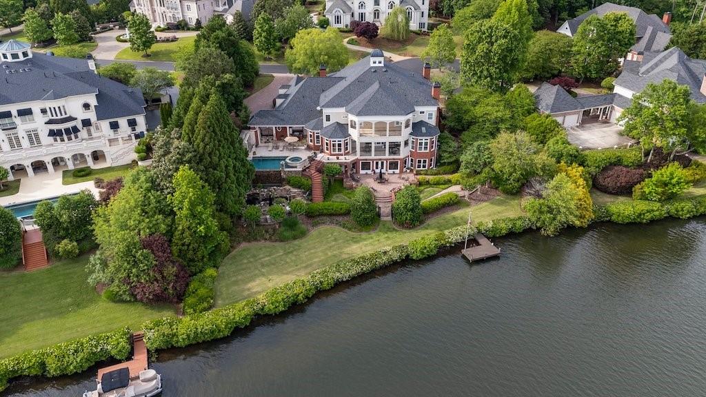 1075 Carnoustie Lane