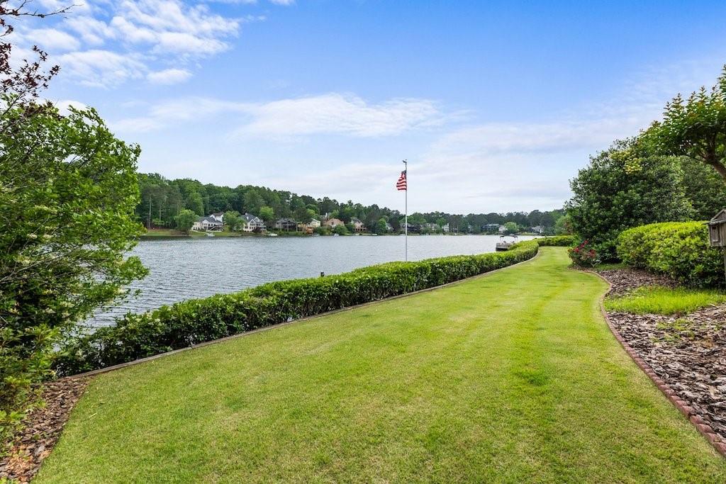 1075 Carnoustie Lane