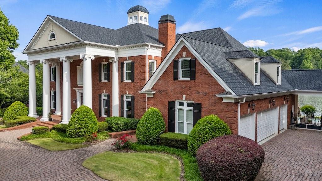 1075 Carnoustie Lane