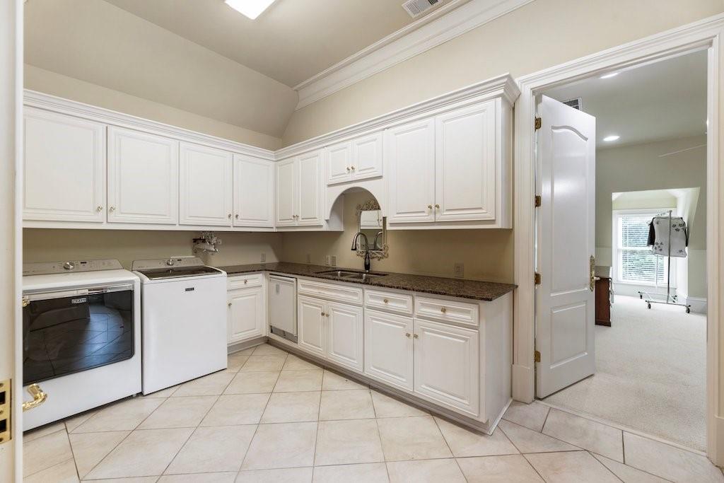 1075 Carnoustie Lane