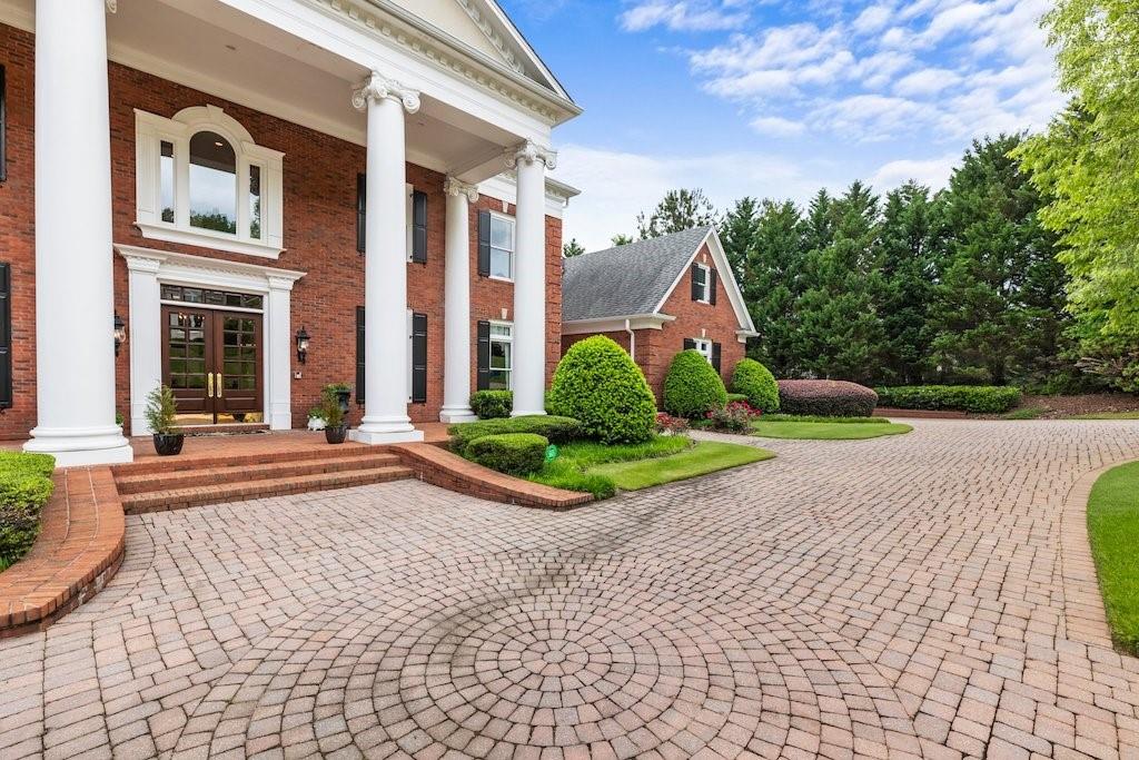1075 Carnoustie Lane