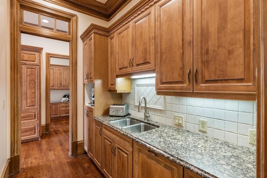 1075 Carnoustie Lane