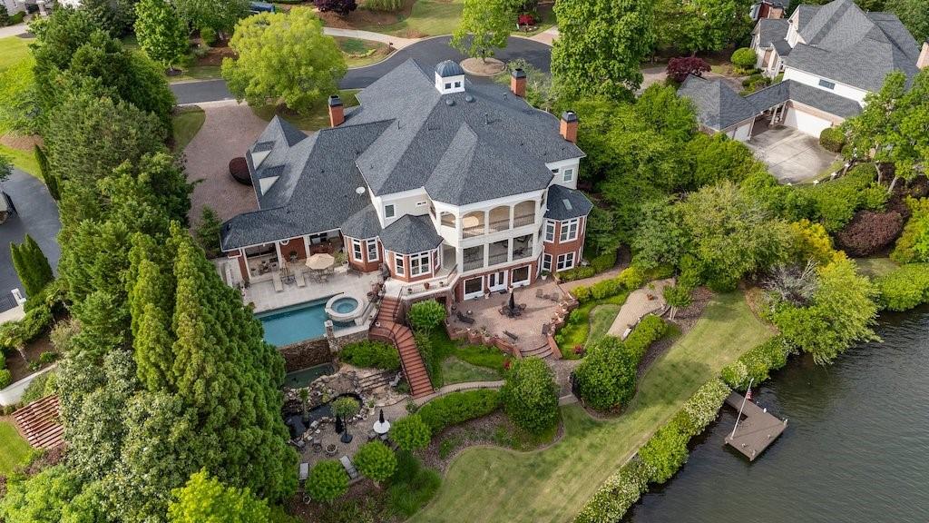 1075 Carnoustie Lane