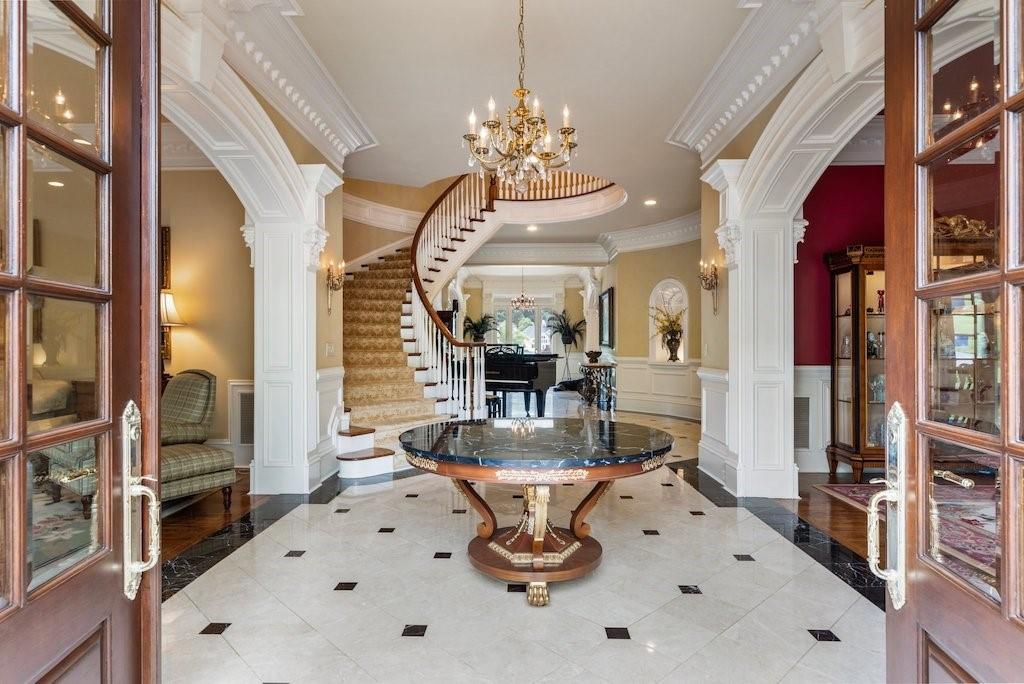 1075 Carnoustie Lane