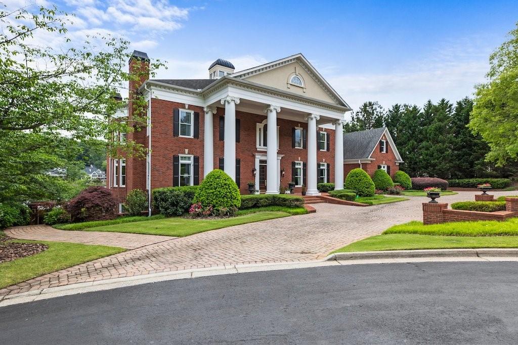 1075 Carnoustie Lane