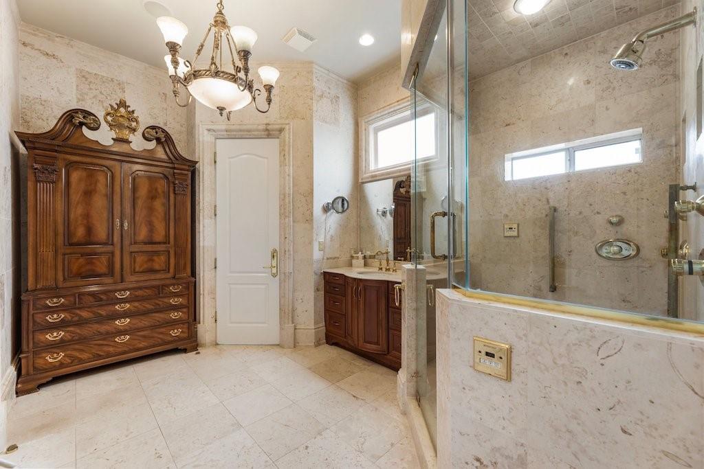 1075 Carnoustie Lane
