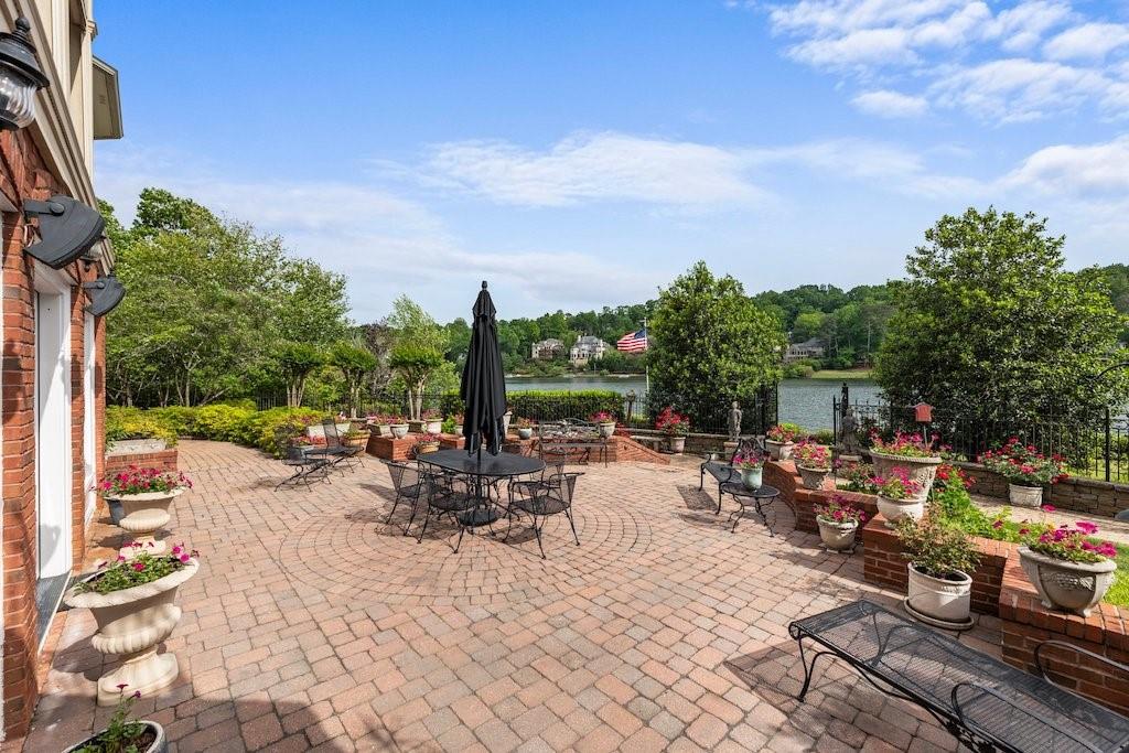 1075 Carnoustie Lane