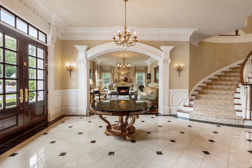 1075 Carnoustie Lane