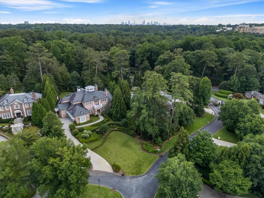 3225 W Paces Park Court NW