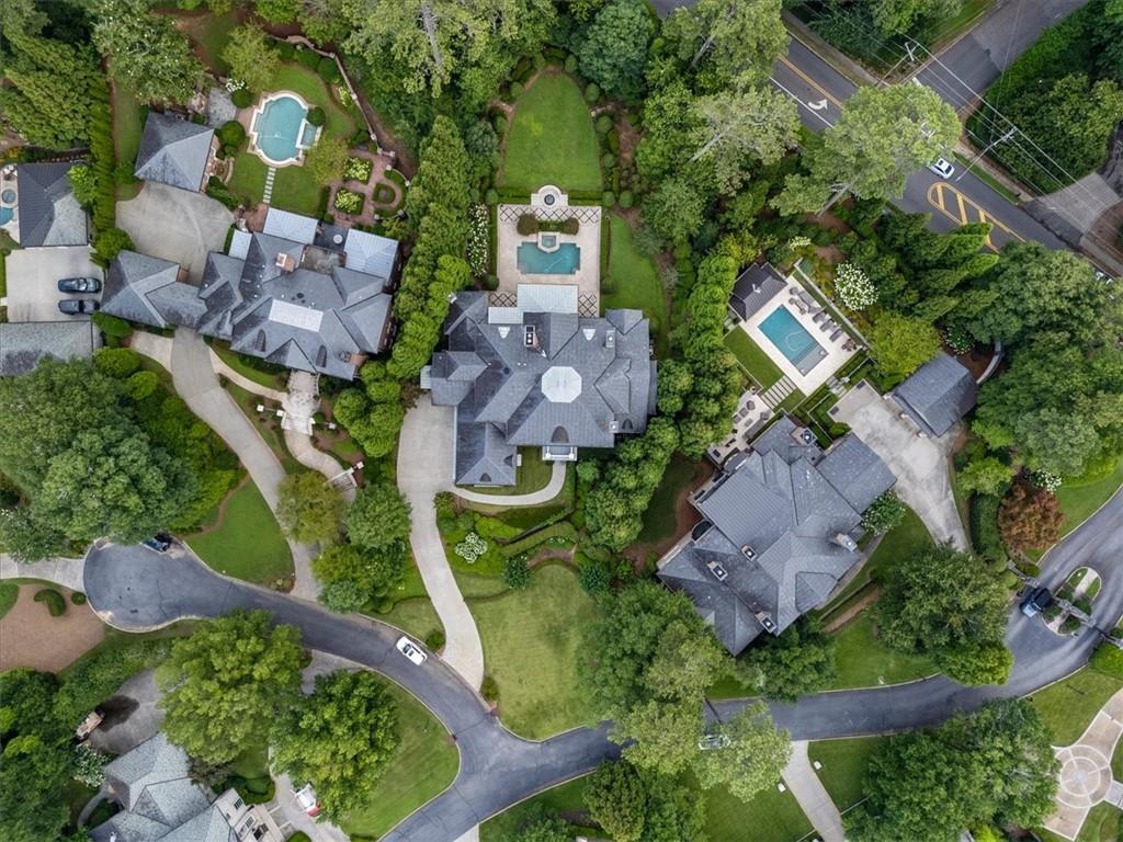 3225 W Paces Park Court NW
