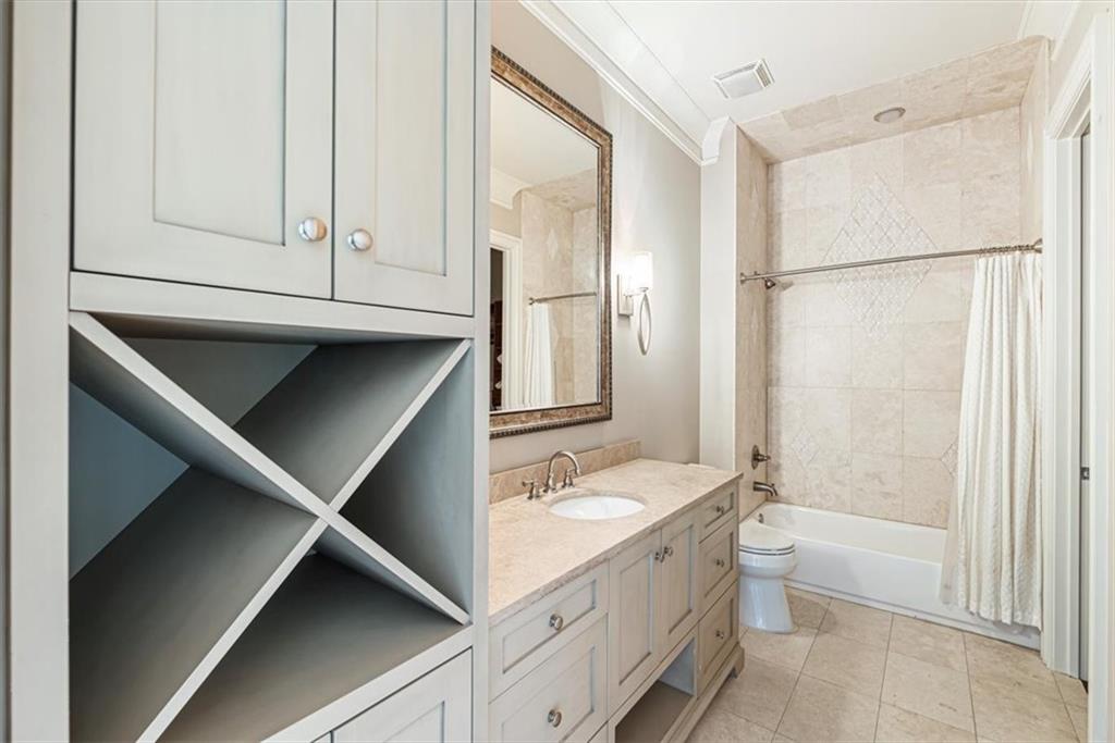 3225 W Paces Park Court NW
