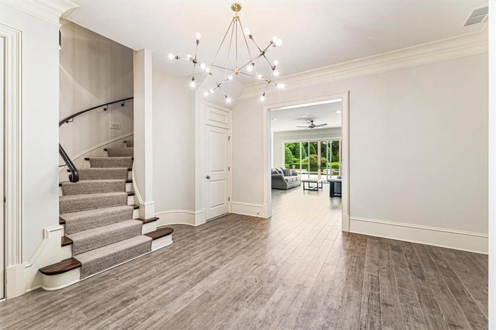 3225 W Paces Park Court NW