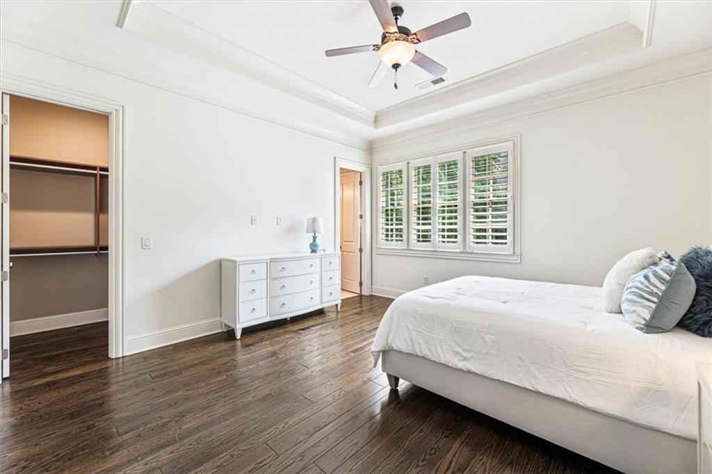 3225 W Paces Park Court NW