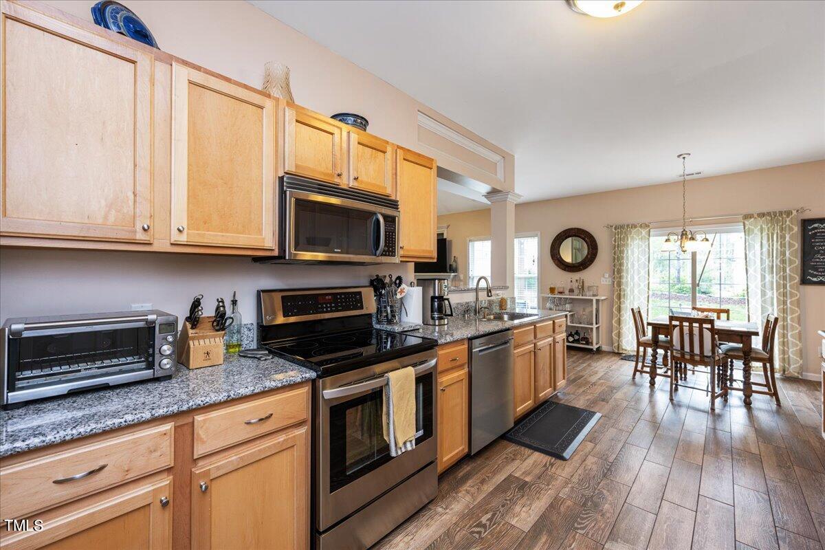 8120 Willowglen Drive