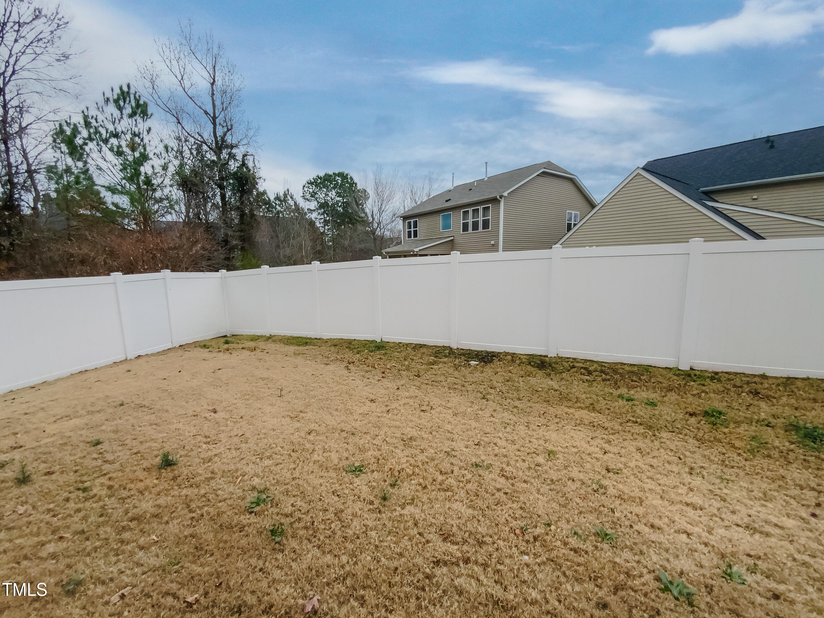 4220 White Kestrel Drive