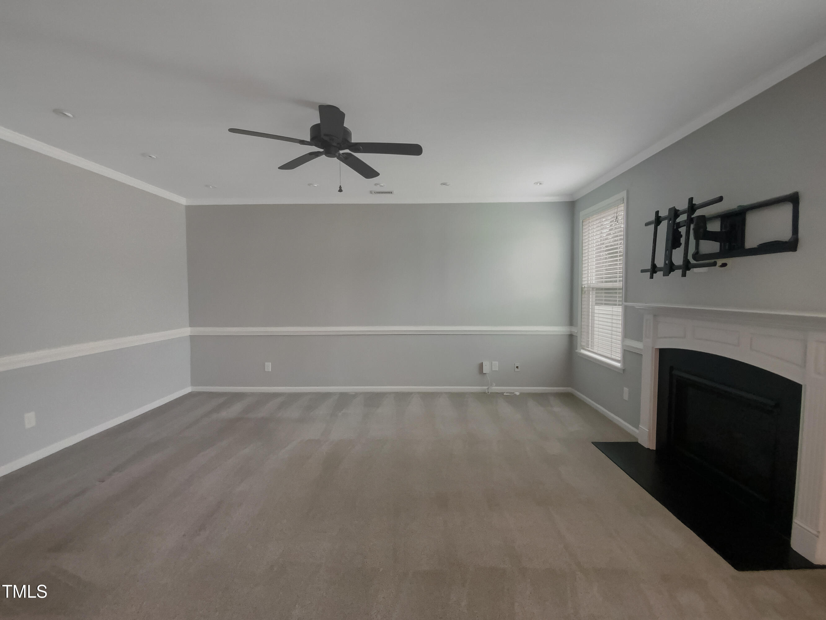 4220 White Kestrel Drive