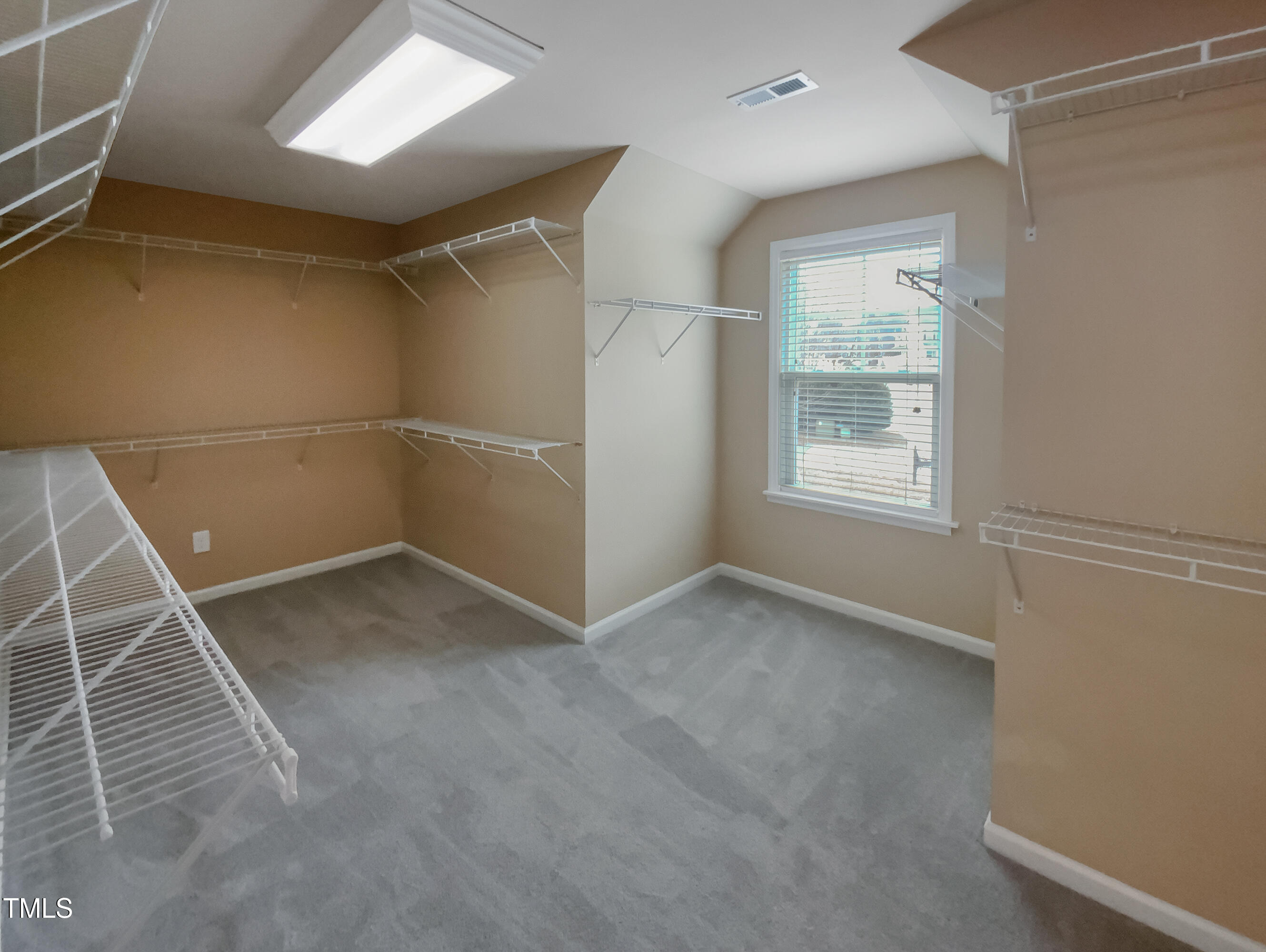 4220 White Kestrel Drive