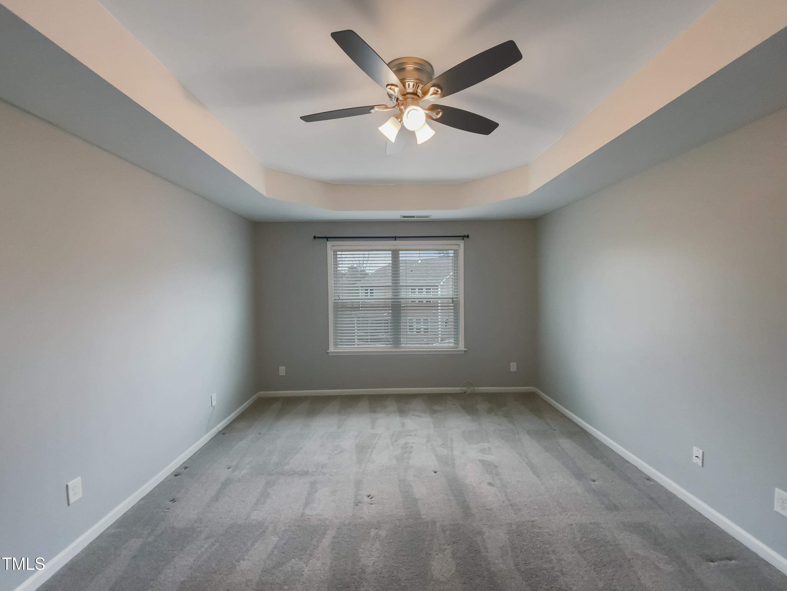 4220 White Kestrel Drive