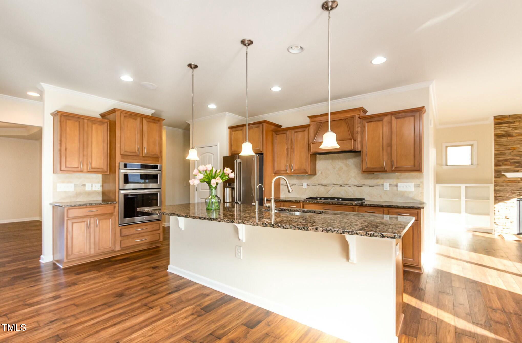 1100 Gaston Manor Drive