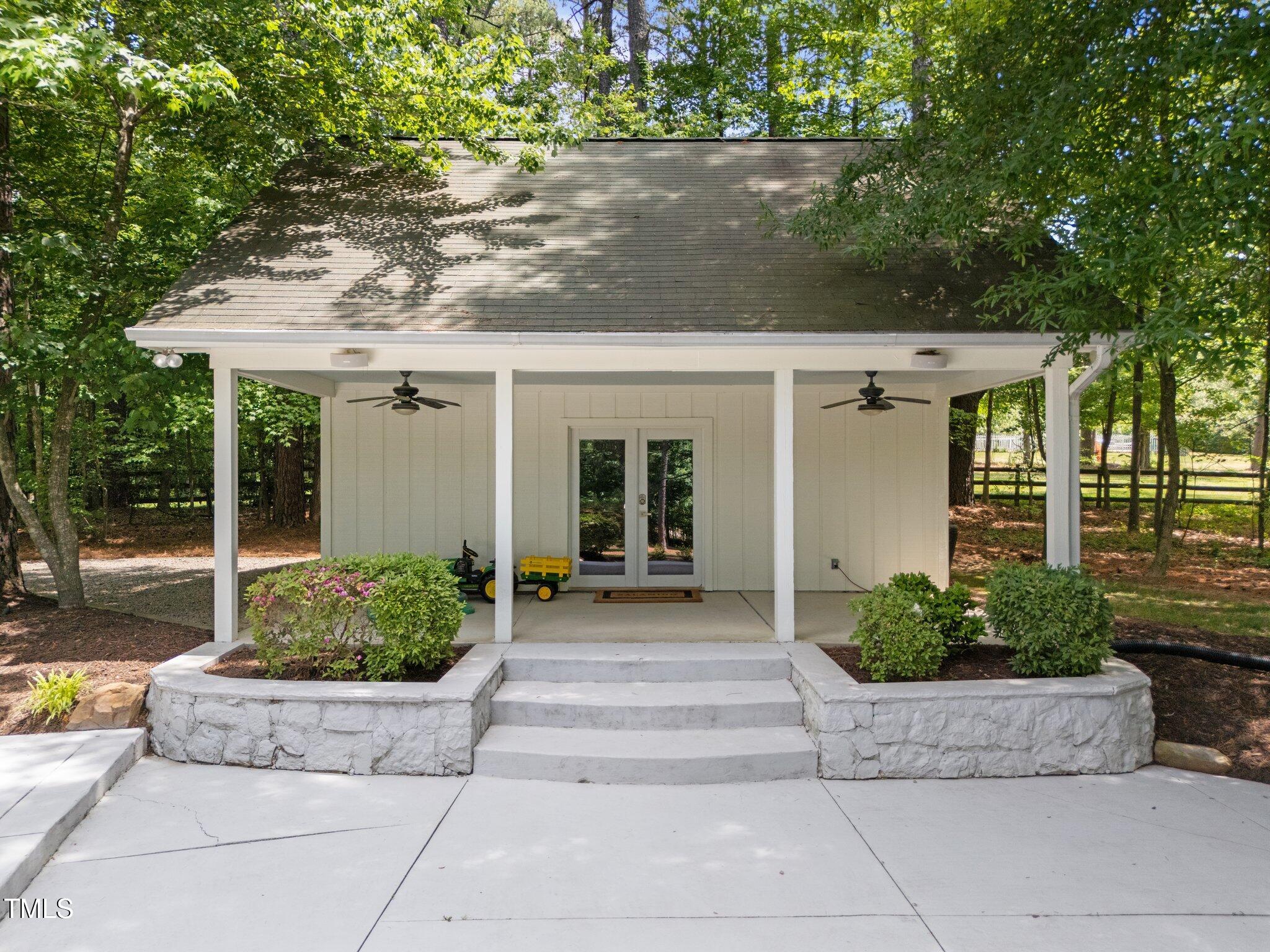 120 Harmony Hill Lane