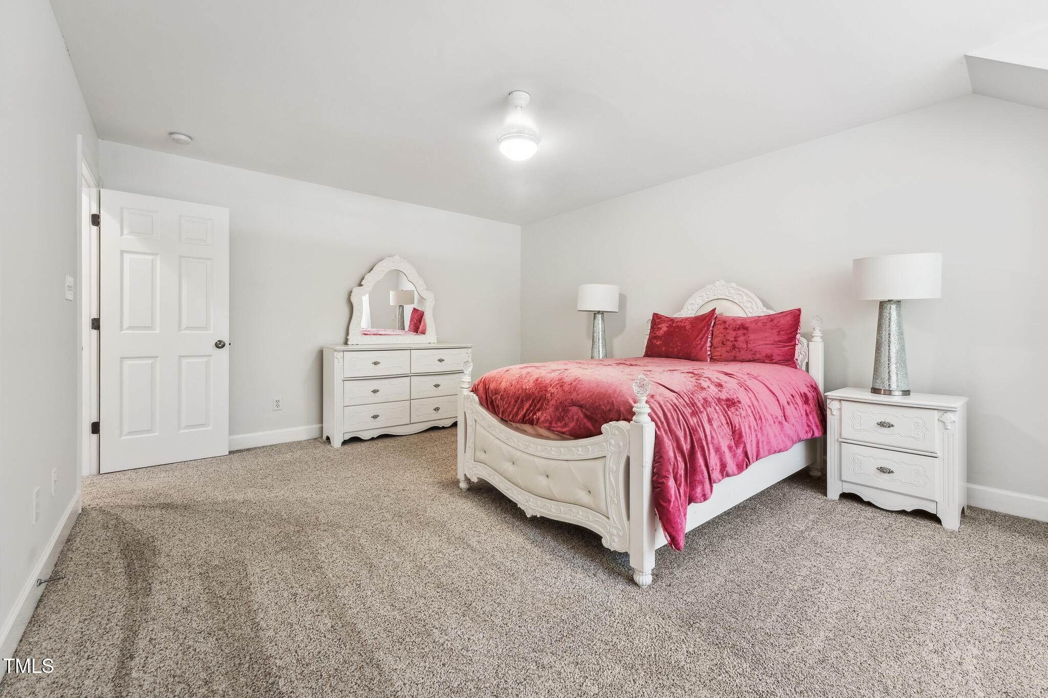 2709 Penfold Lane