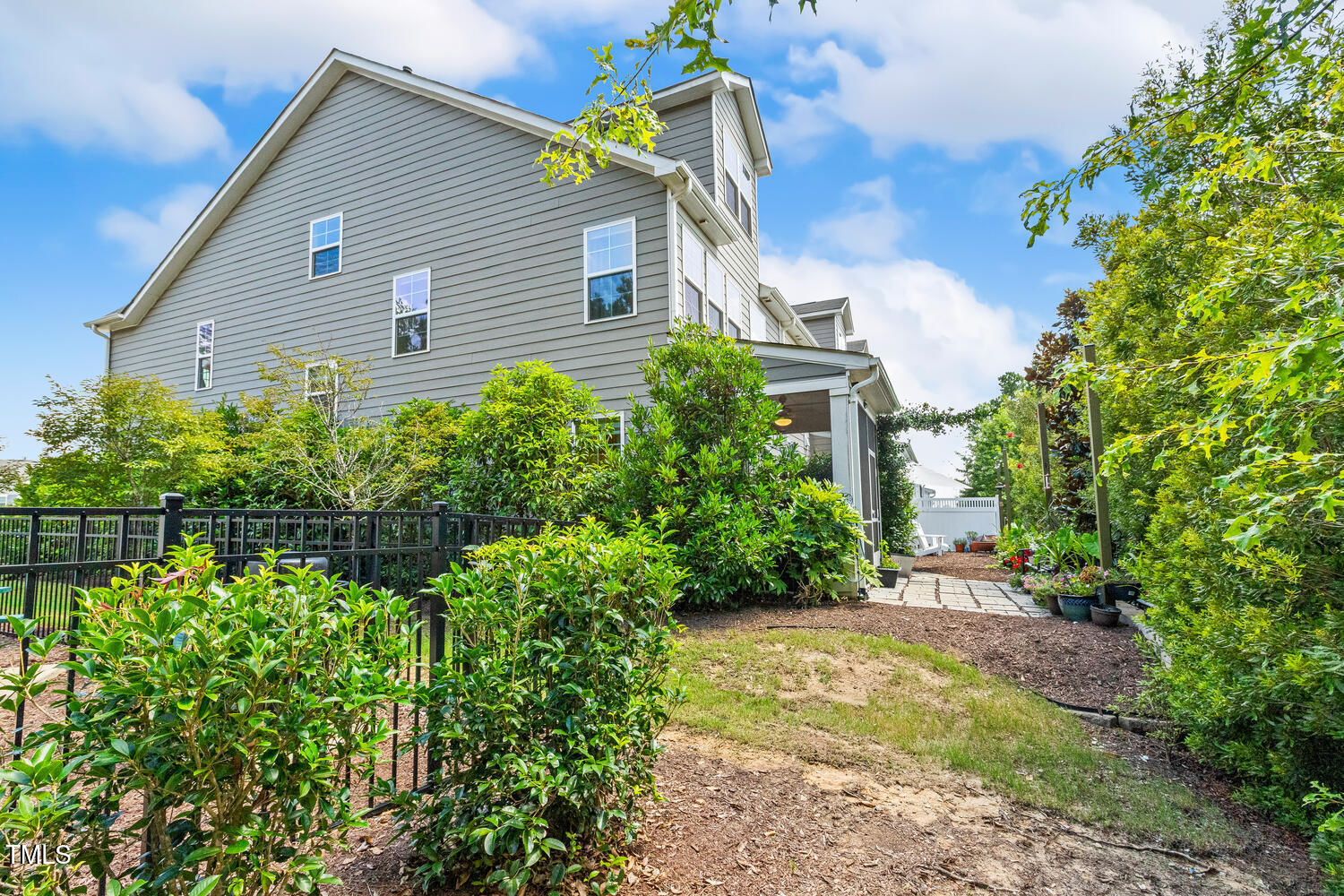 2824 Lanasa Lane