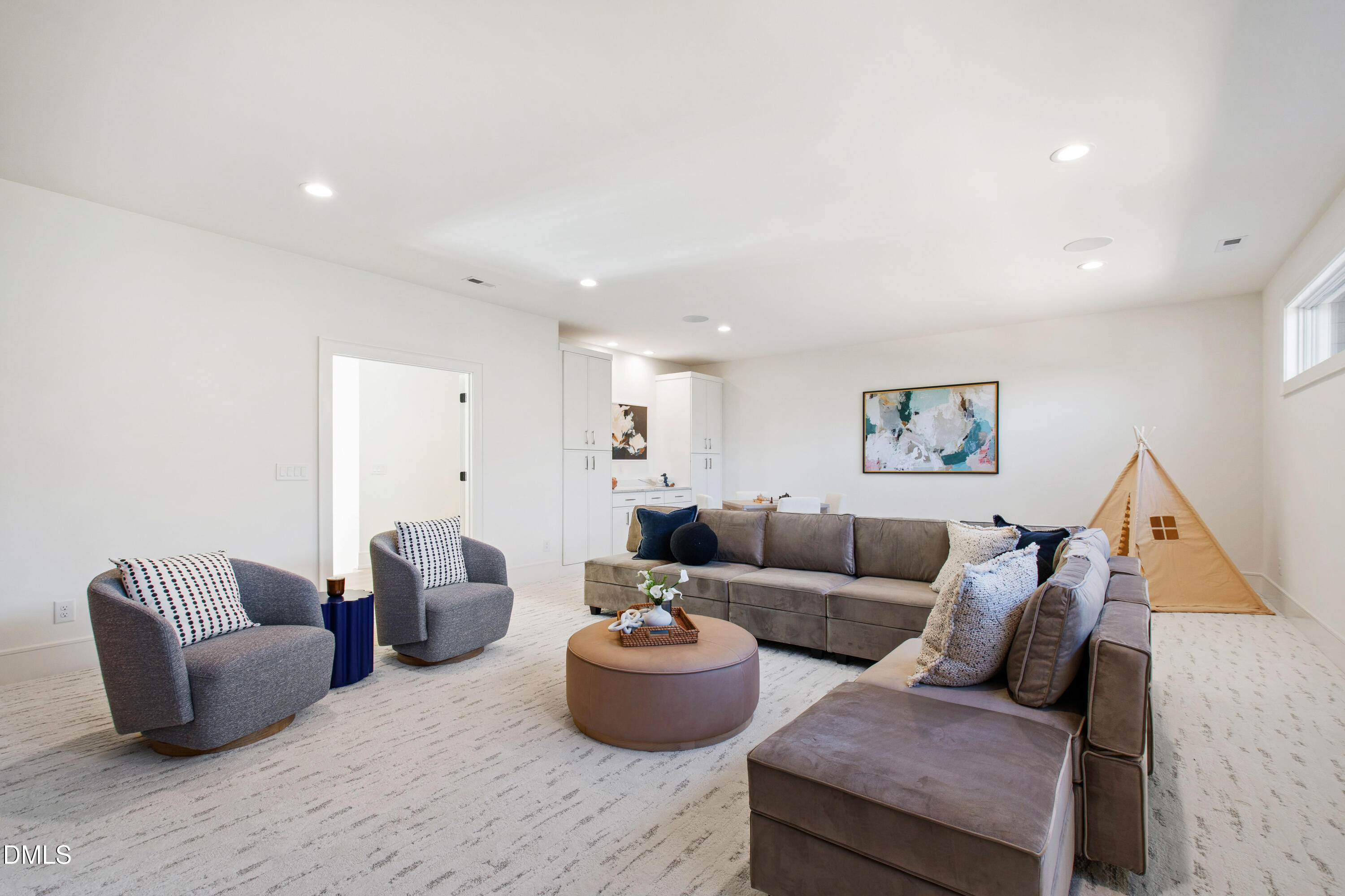405 Latimer Road