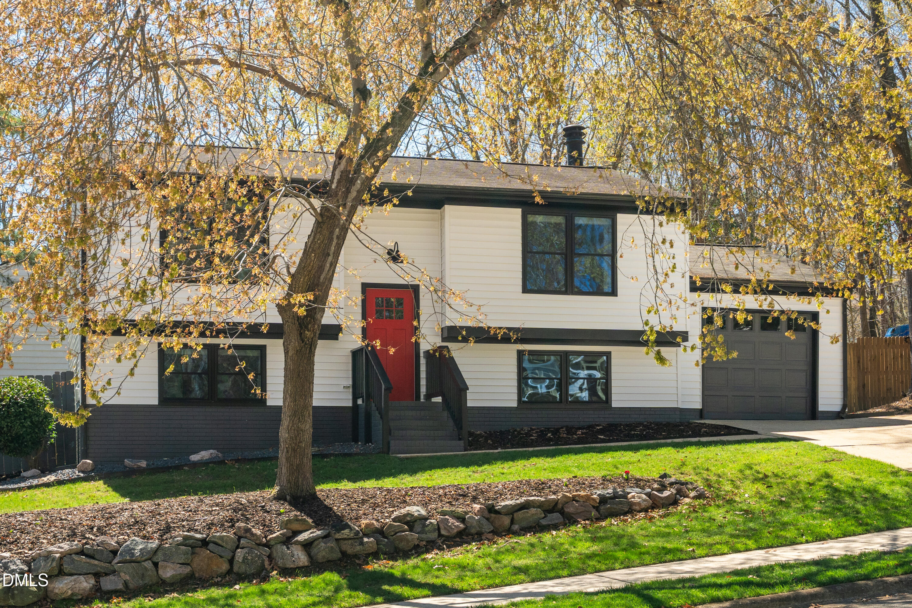 7925 Mourning Dove Road
