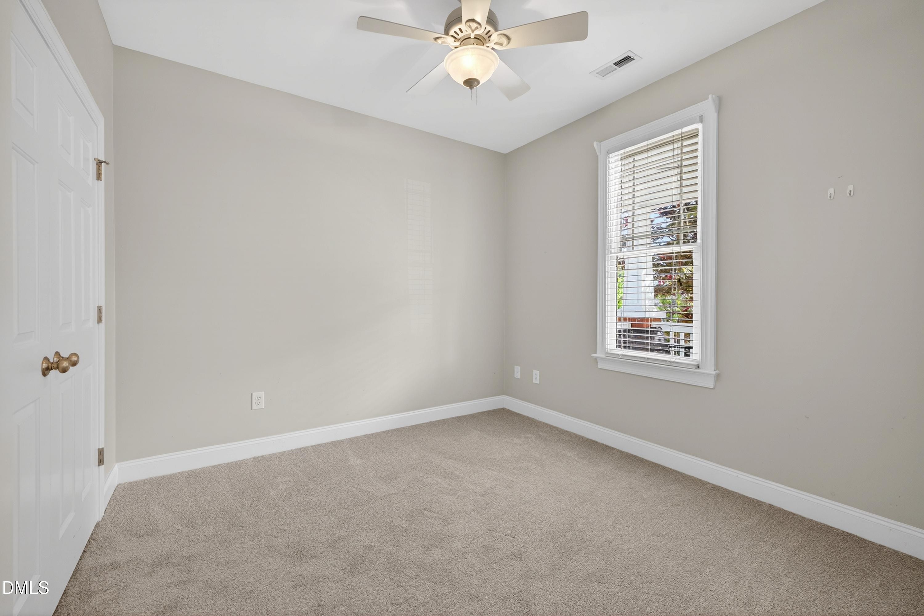 105 Garden Side Way