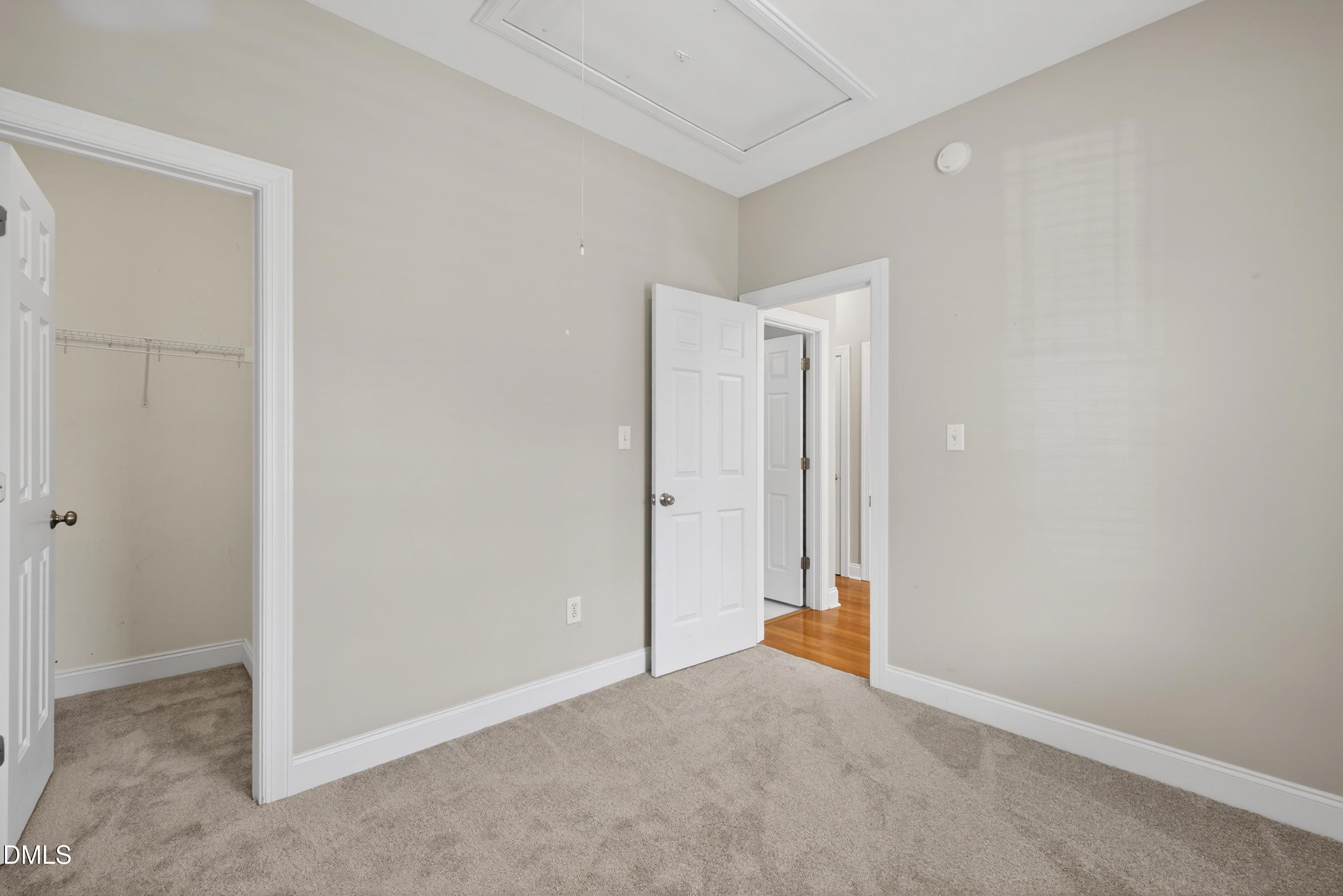 105 Garden Side Way