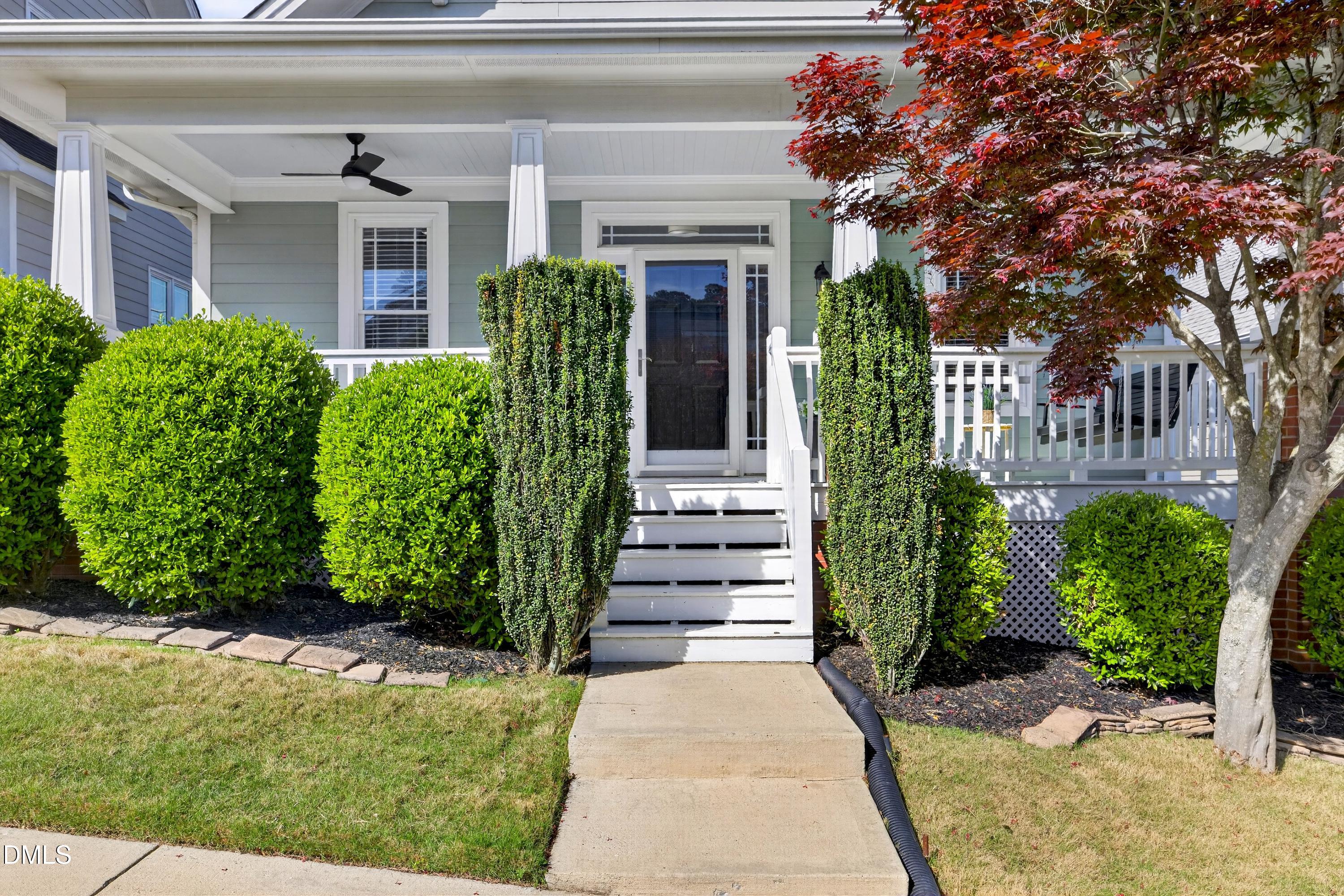 105 Garden Side Way