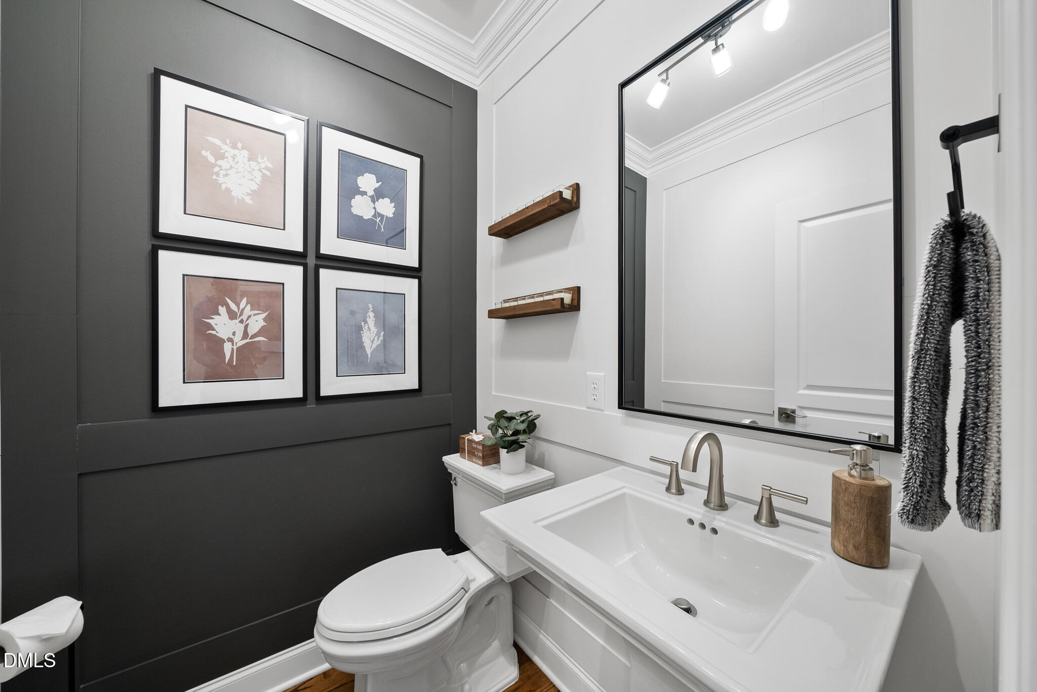 112 Ballatore Court