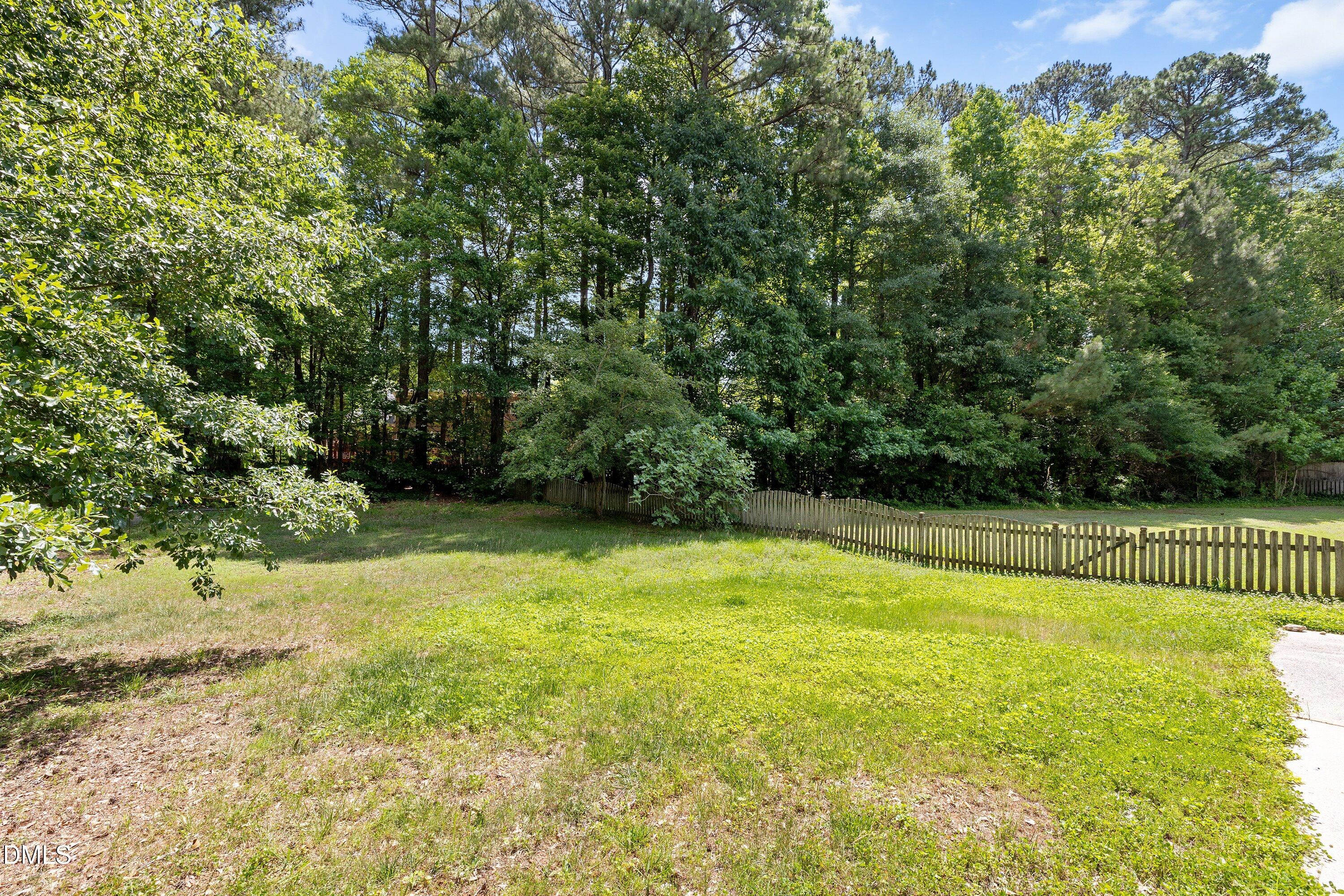 105 Chilmark Ridge Drive
