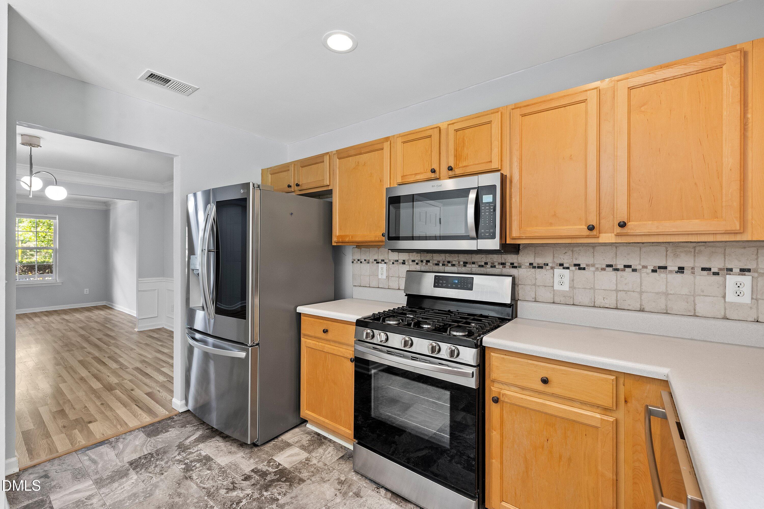 105 Chilmark Ridge Drive