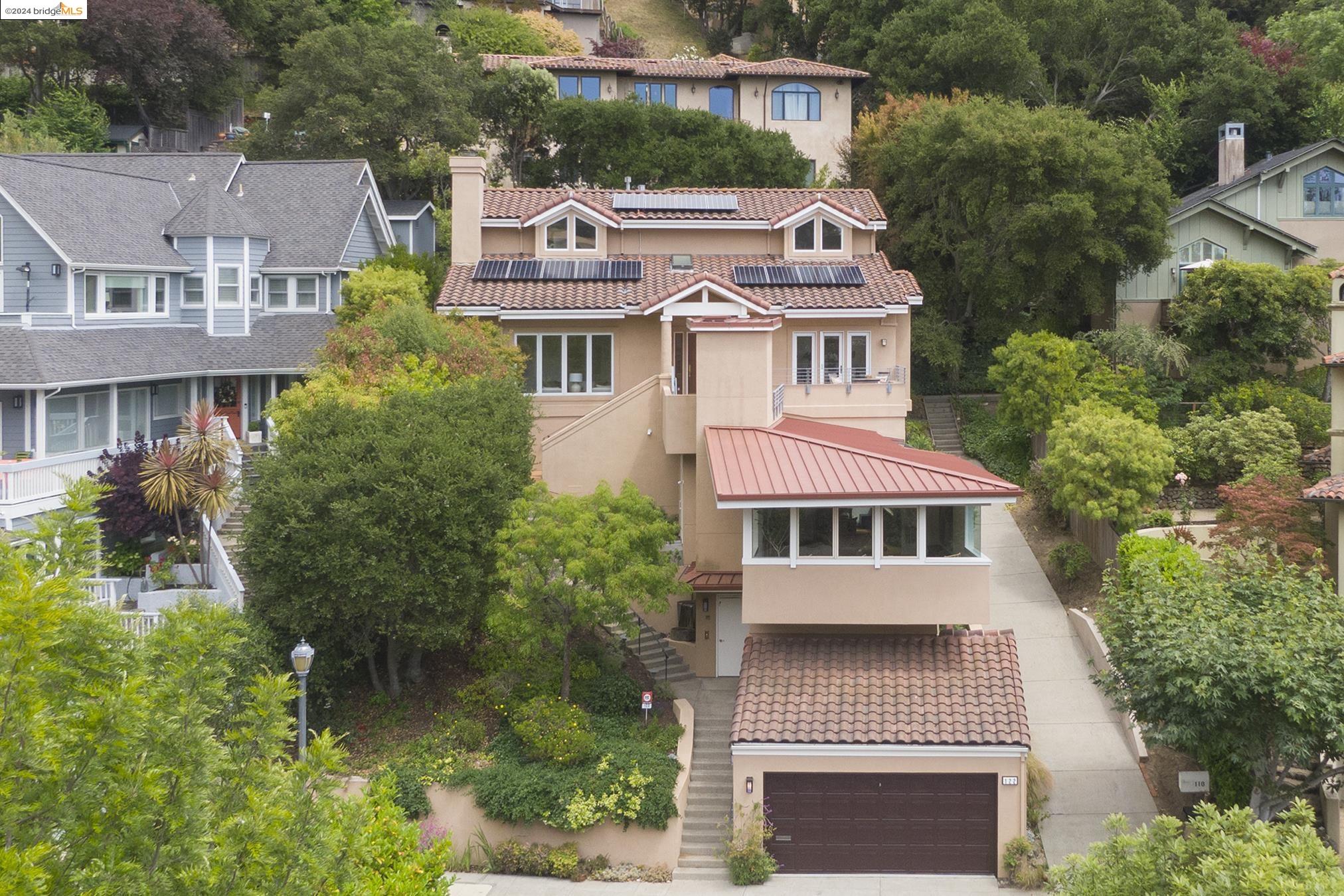 122 Vicente Rd