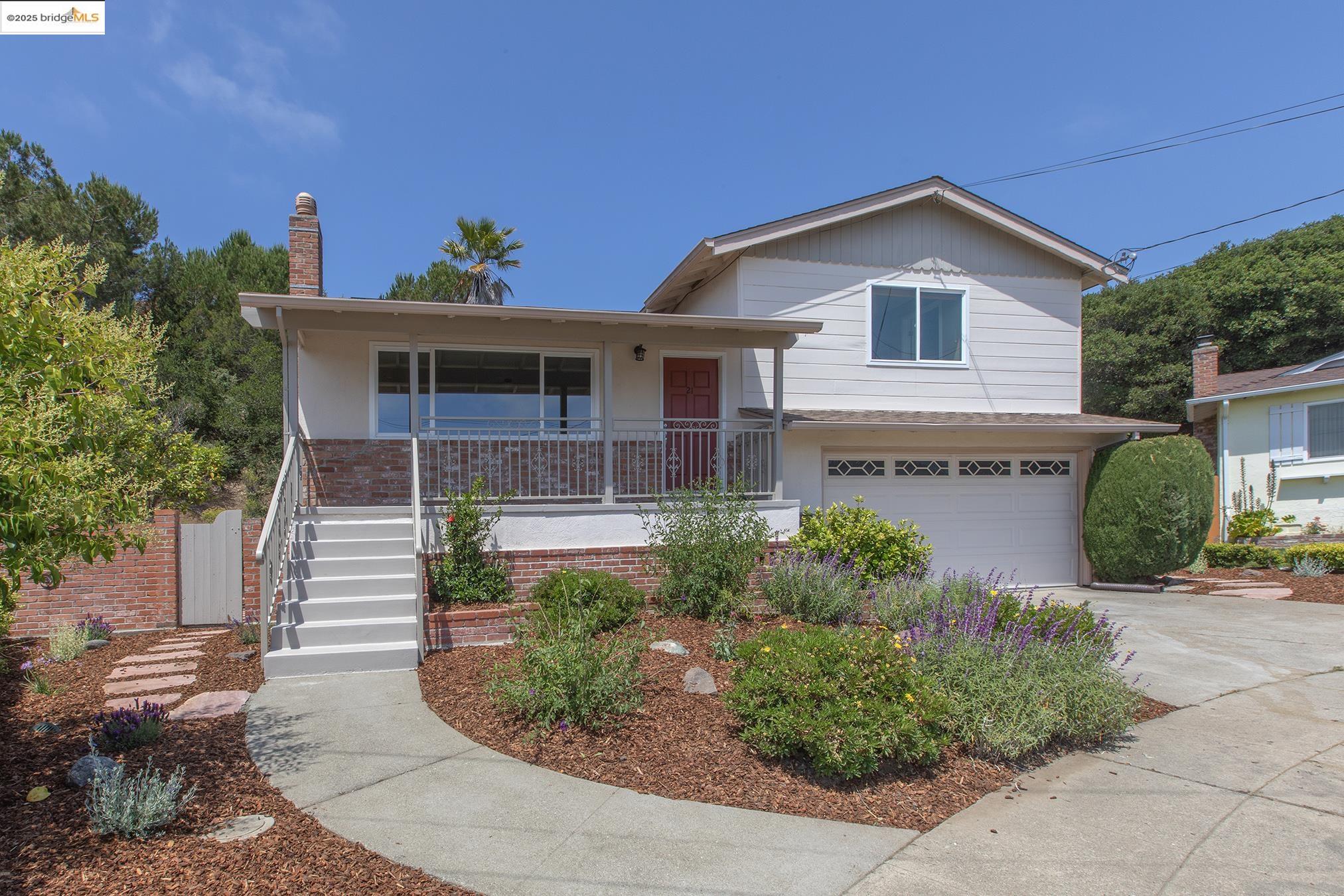 21 Maggiora Ct