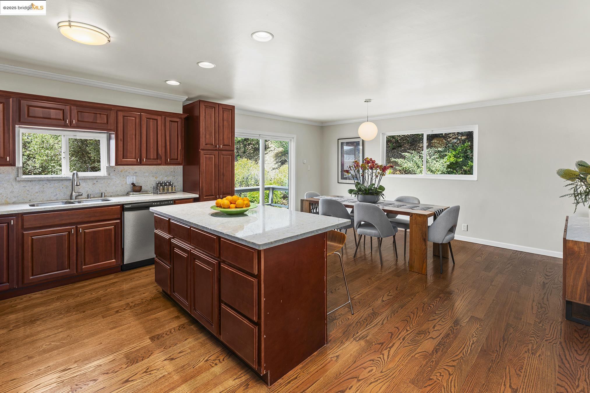 21 Maggiora Ct