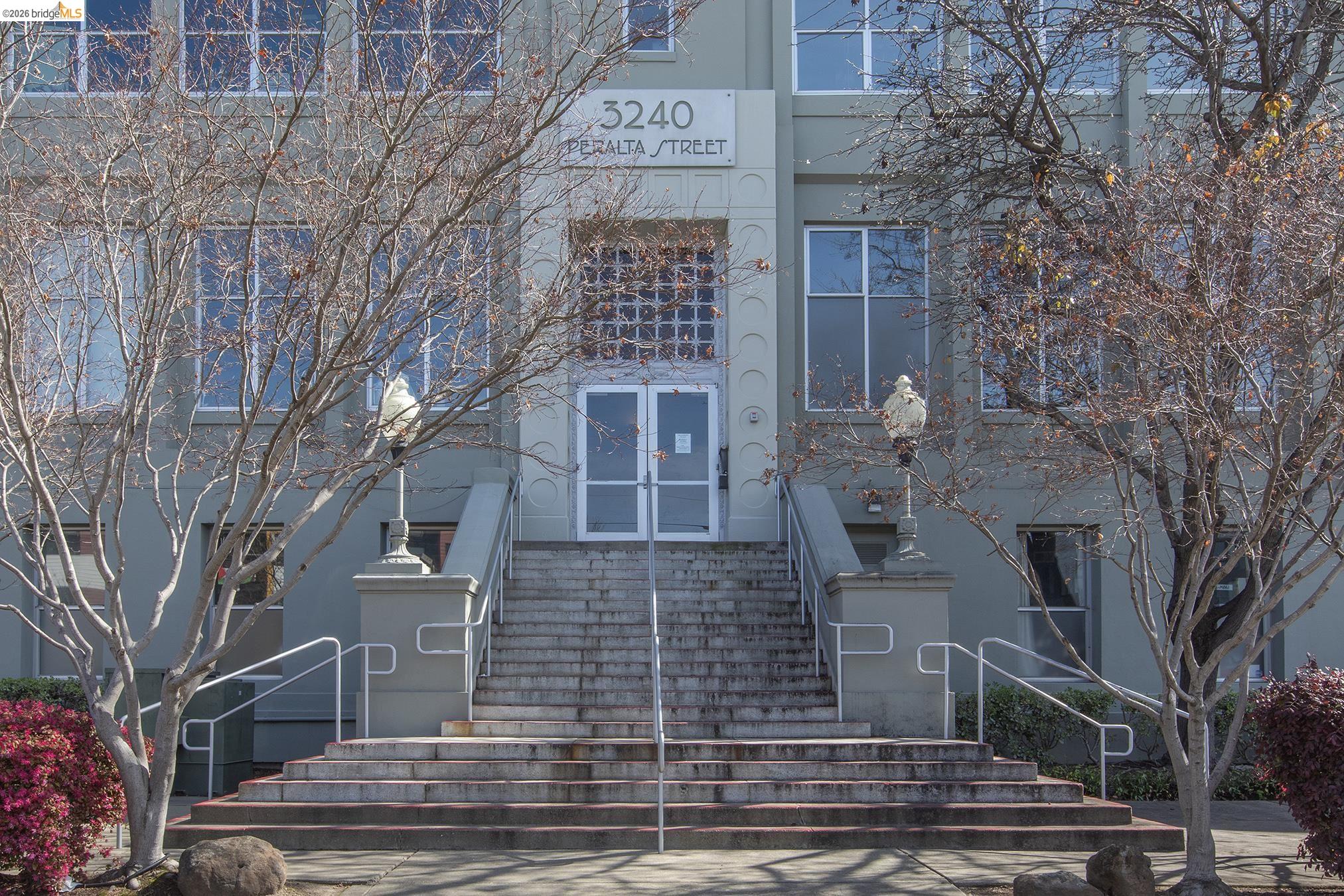 3240 Peralta St # 2